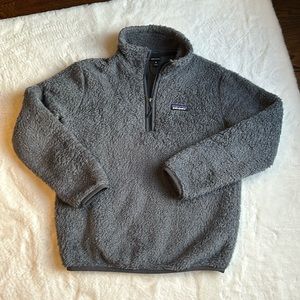 Patagonia Woman’s Fleece Pullover size xs, Color Gray